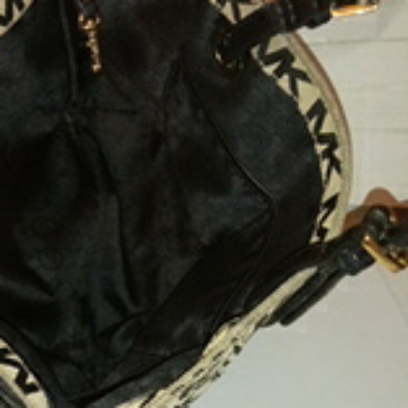 Michael Kors Jet Set bag and wallet - Picture 7 of 8